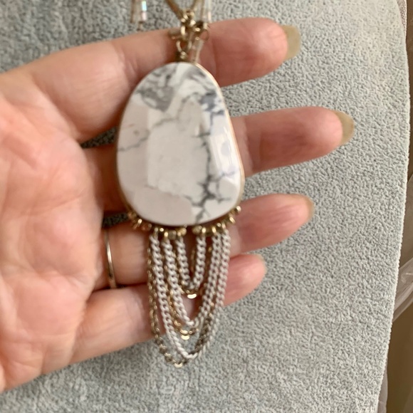 Express White Howlite Crystal Dangle 32" Necklace - Picture 6 of 12